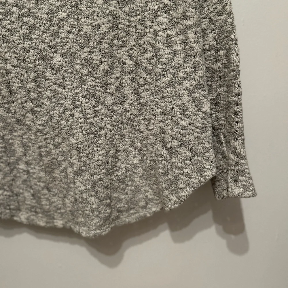 BDG Black and White 3/4 Sleeve Sweater - Size S - Picture 4 of 4